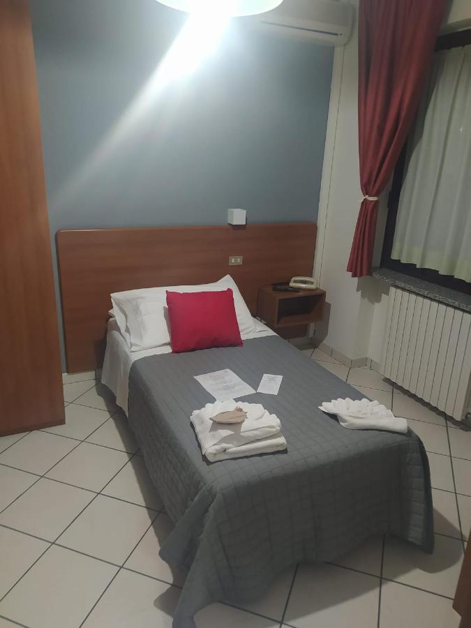 Hotel Baiardo Romagnano Sesia Eksteriør billede