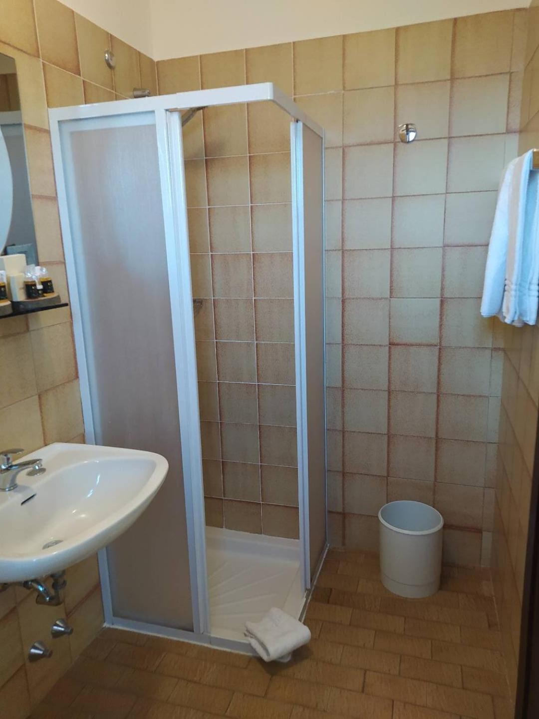 Hotel Baiardo Romagnano Sesia Eksteriør billede